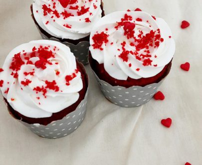 Red velvet Cupcakes(Pack of 6) Designs, Images, Price Near Me